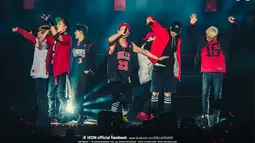 iKON, pendatang baru asuhan YG Entertainment memukau dengan membawakan lagu dari album debutnya, termasuk single pemanasan My Type. (YG Entertainment)