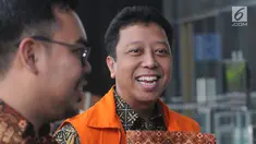 Mantan Ketua Umum PPP Muhammad Romahurmuziy alias Rommy tiba untuk menjalani pemeriksaan di Gedung KPK, Jakarta, Rabu (12/6/2019). Rommy diperiksa dalam kapasitas sebagai tersangka kasus dugaan suap jual-beli jabatan di Kementerian Agama. (merdeka.com/Dwi Narwoko)