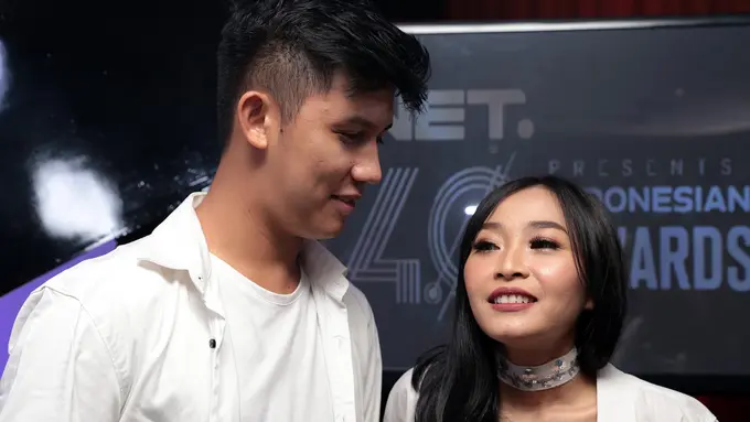 Rinni Wulandari dan Jevin Julian