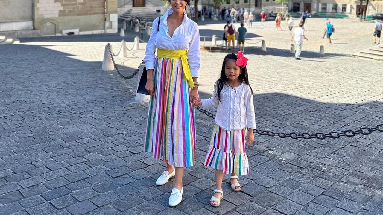 Bersama Suami dan Anak, 8 Foto Farah Quinn Liburan di Swiss dan Nginap di Hotel Mewah