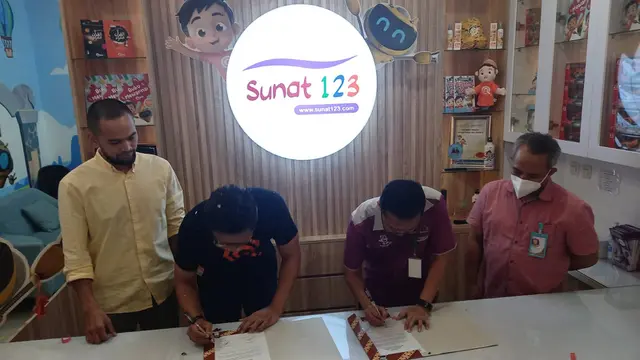 klinik Sunat123 Riko The Series menghadirkan satu pengalaman seru yang bisa dirasakan anak-anak ketika sunat