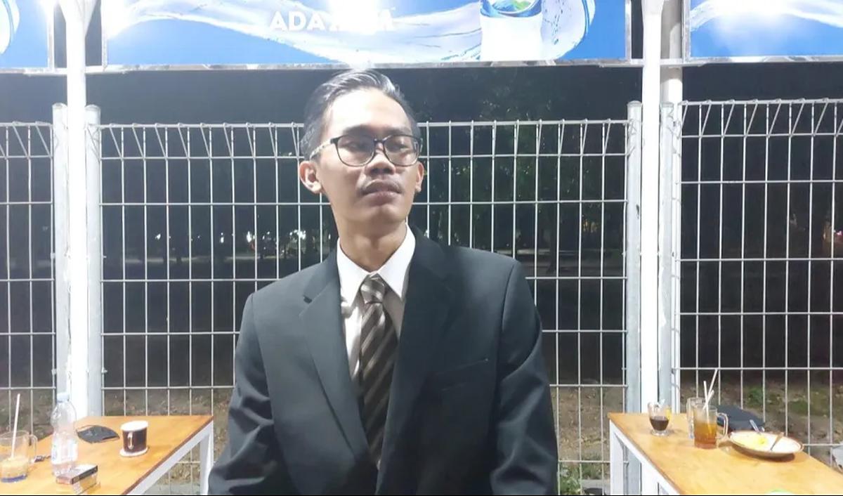 "Yang saya gugat di sini adalah jalan alternatif yang dapat dibuka. Karena saya turut prihatin, banyak orang-orang yang mungkin memiliki potensi untuk maju, tapi masih terhalang batas usia," jelas dia.<br>
