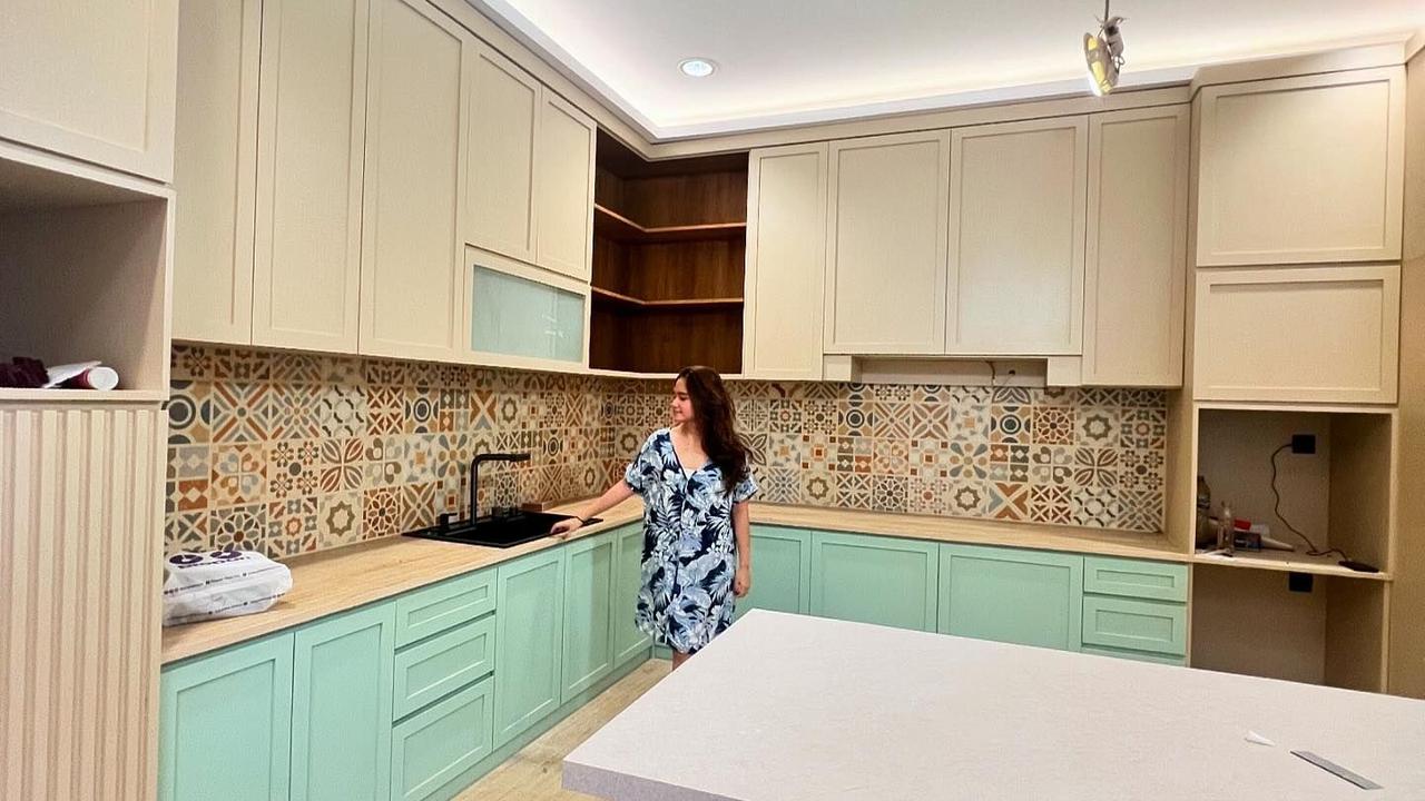 8 Potret Terbaru Rumah Tissa Biani yang Baru Saja Dibangun, Homey dengan Sentuhan Vintage
