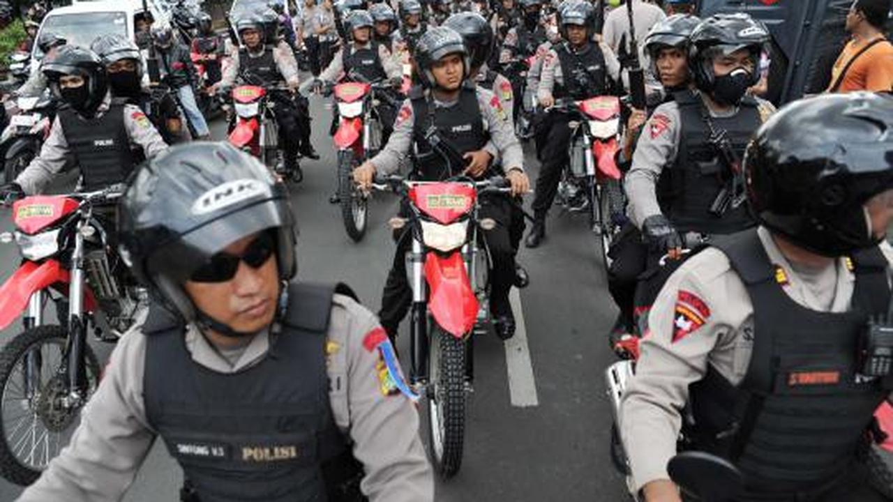 Massa kontra John Kei gelar aksi di depan PN Jakarta Pusat