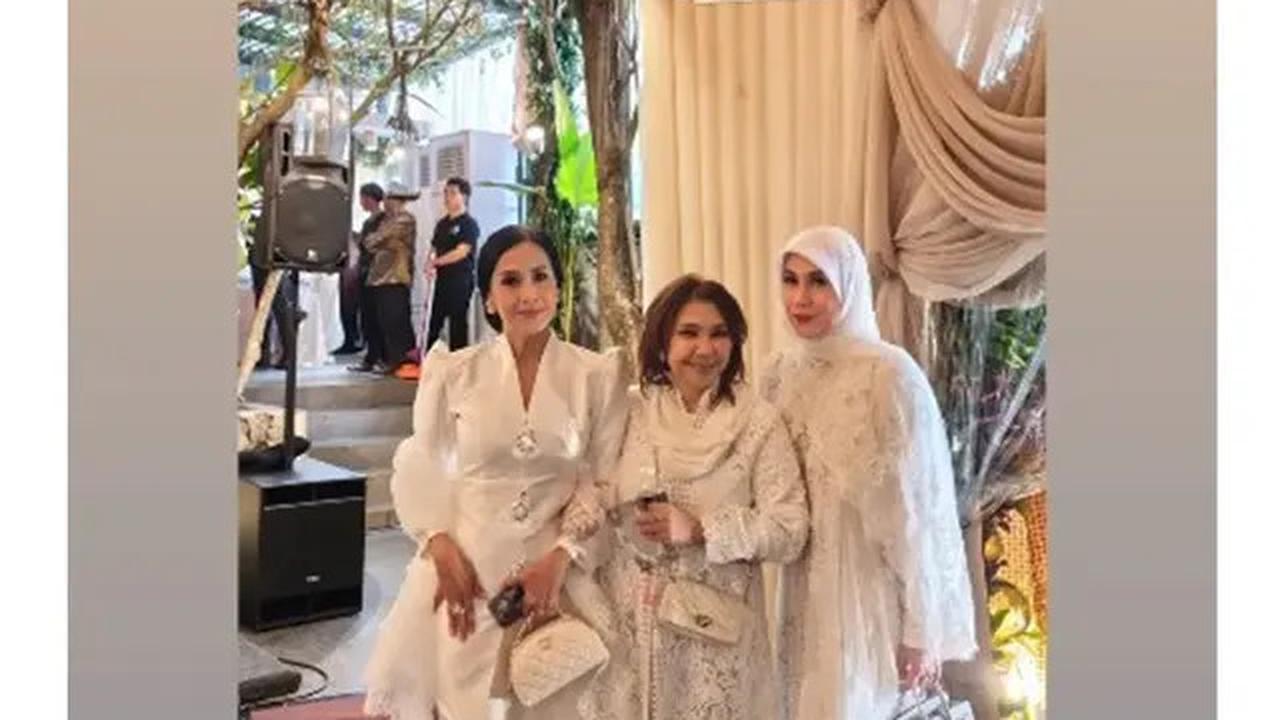 6 Potret Bella Saphira, Diah Permatasari dan Marini Zumarnis di Acara Pengajian, Tampil Memukau