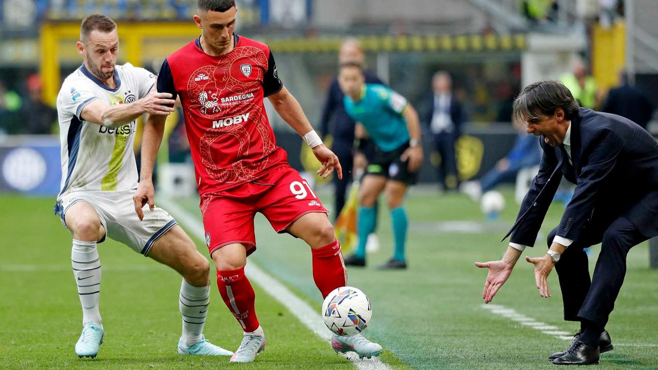 FOTO: Kalahkan Cagliari 3-1, Mantapkan Posisi Inter Milan di Puncak Klasemen Liga Italia