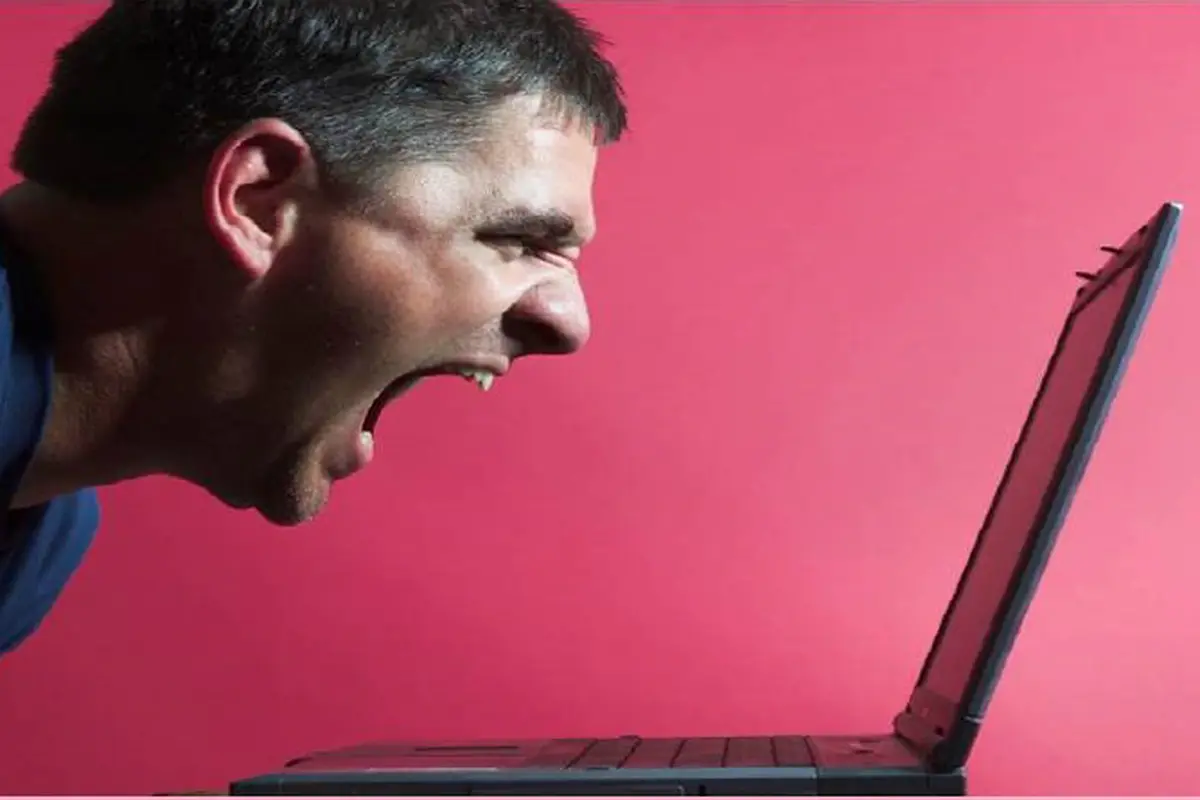 Cerita Absurd  Pertama Kali Berinternet