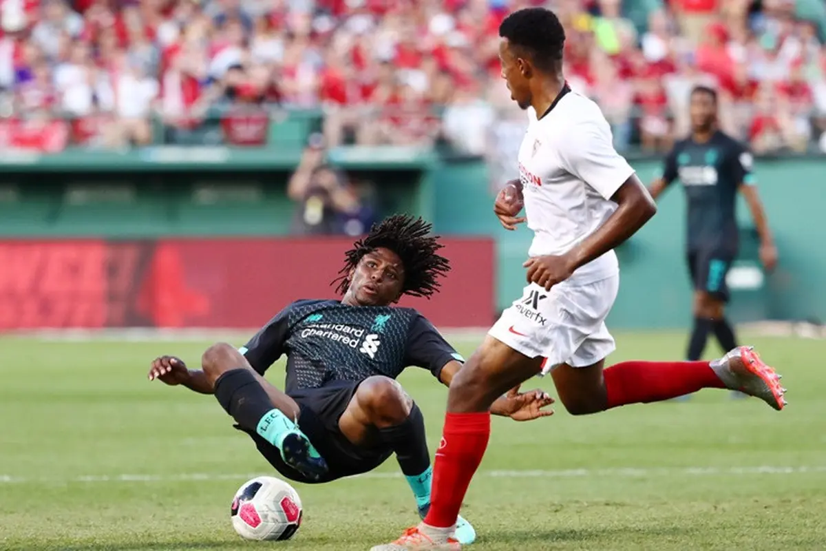 Bek muda Liverpool, Yasser Larouci.