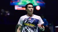 Langkah Jonatan Christie di India Open 2026 harus terhenti di partai puncak. Tunggal putra andalan Indonesia itu belum mampu mengakhiri turnamen dengan gelar juara setelah kalah dari Lin Chun-Yi asal Chinese Taipei pada final yang digelar di New Delhi, Sabtu (18/1/2026). (Bola.com/Dok. PBSI)