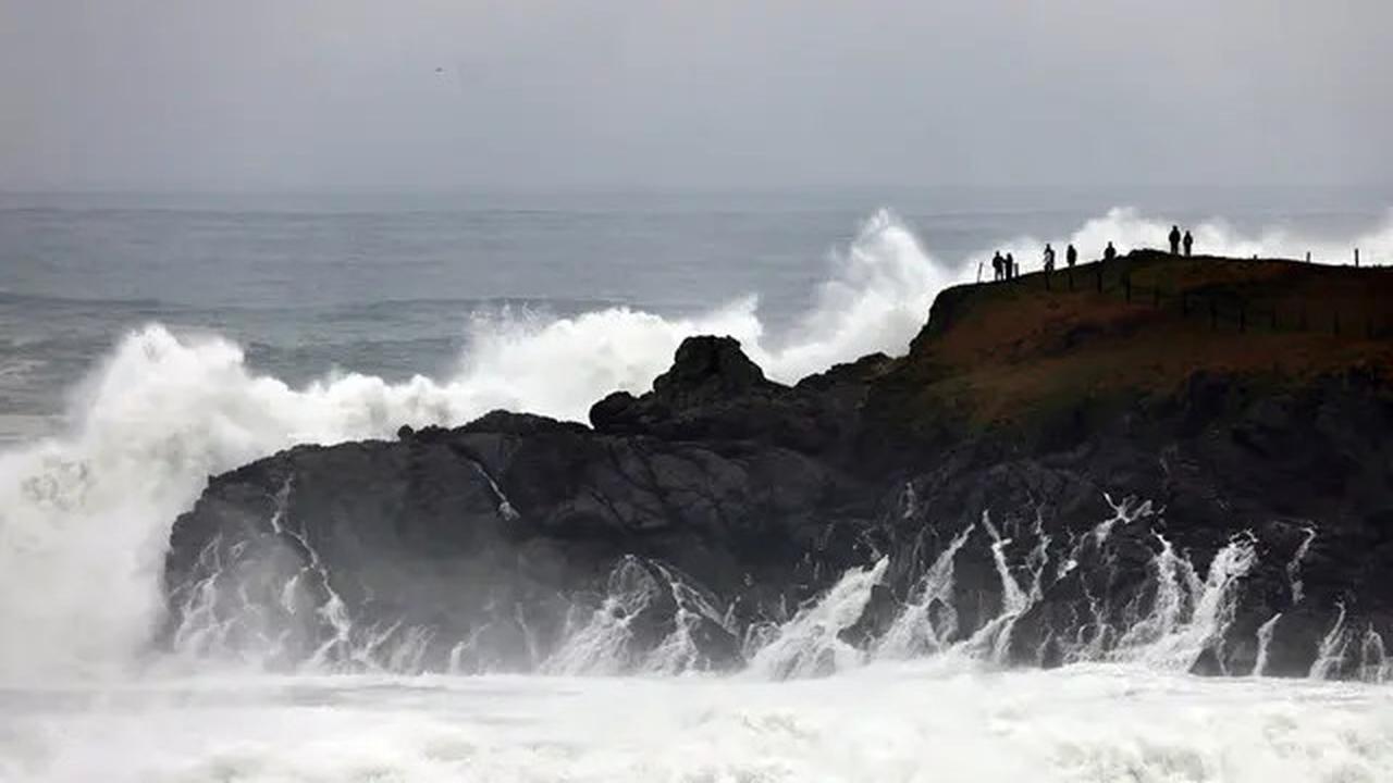 Mengapa Gerhana Bulan Sebabkan Air Laut Naik? Ini Penjelasannya