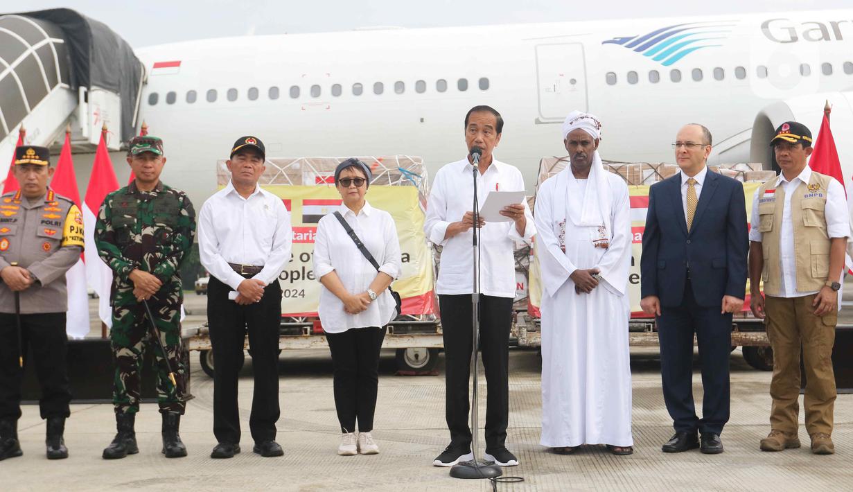 Presiden Joko Widodo menyampaikan bahwa bangsa Indonesia prihatin terhadap apa yang terjadi di Gaza, Palestina, dan konflik internal di Sudan. (Liputan6.com/Herman Zakharia)