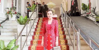 [Bintang] Shandy Aulia di Istana Negara