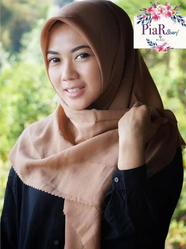 Purie Mahadewi (Instagram/piarscarf)