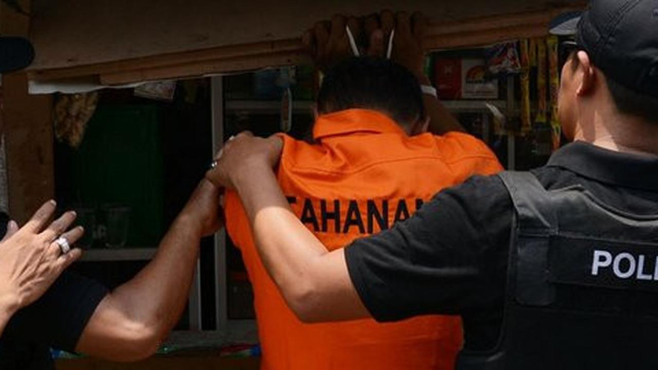 Agus mencabuli tanpa bantuan orang lain