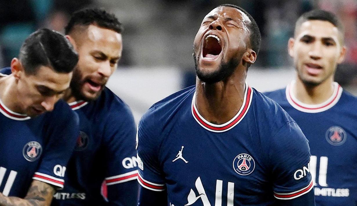 Georginio Wijnaldum - Pemain asal belanda ini tampil apik dengan memborong dua gol saat PSG menghadapi RB Leipzig di Liga Champions. Namun sayang, kedua gol tersebut tak mampu mengantarkan PSG meraih kemenangan di markas RB Leipzig. (AFP/Franck Fife)