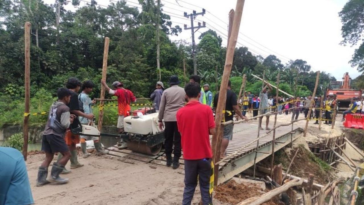 Akses Warga Terancam Lumpuh, Pemkab Belitung Timur Gercep Bangun Jembatan Darurat: Hanya Bisa Dilalui Kendaraan 3 Ton!