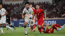 Timnas Indonesia U-23 menelan kekalahan 0-1 dari Vietnam U-23 pada laga final Piala AFF U-23 2025 di Stadion Utama Gelora Bung Karno, Jakarta, Selasa (29/7/2025) malam WIB. Hasil minor itu membuat Tim Garuda Muda harus gigit jari dan gagal meraih trofi juara di turnamen tersebut. (Bola.com/Abdul Aziz)