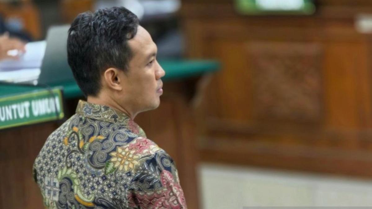 Bupati Nonaktif Cilacap Didakwa Peras Kepala OPD Rp 568 Juta