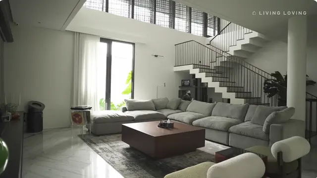 8 Potret Rumah Omar Daniel yang Minimalis, Lengkap dengan Lift Ramah Lansia