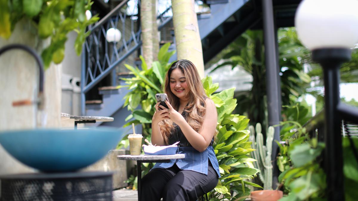 7 Zodiak yang Tidak Suka Menghapus Pesan-Pesan Lama