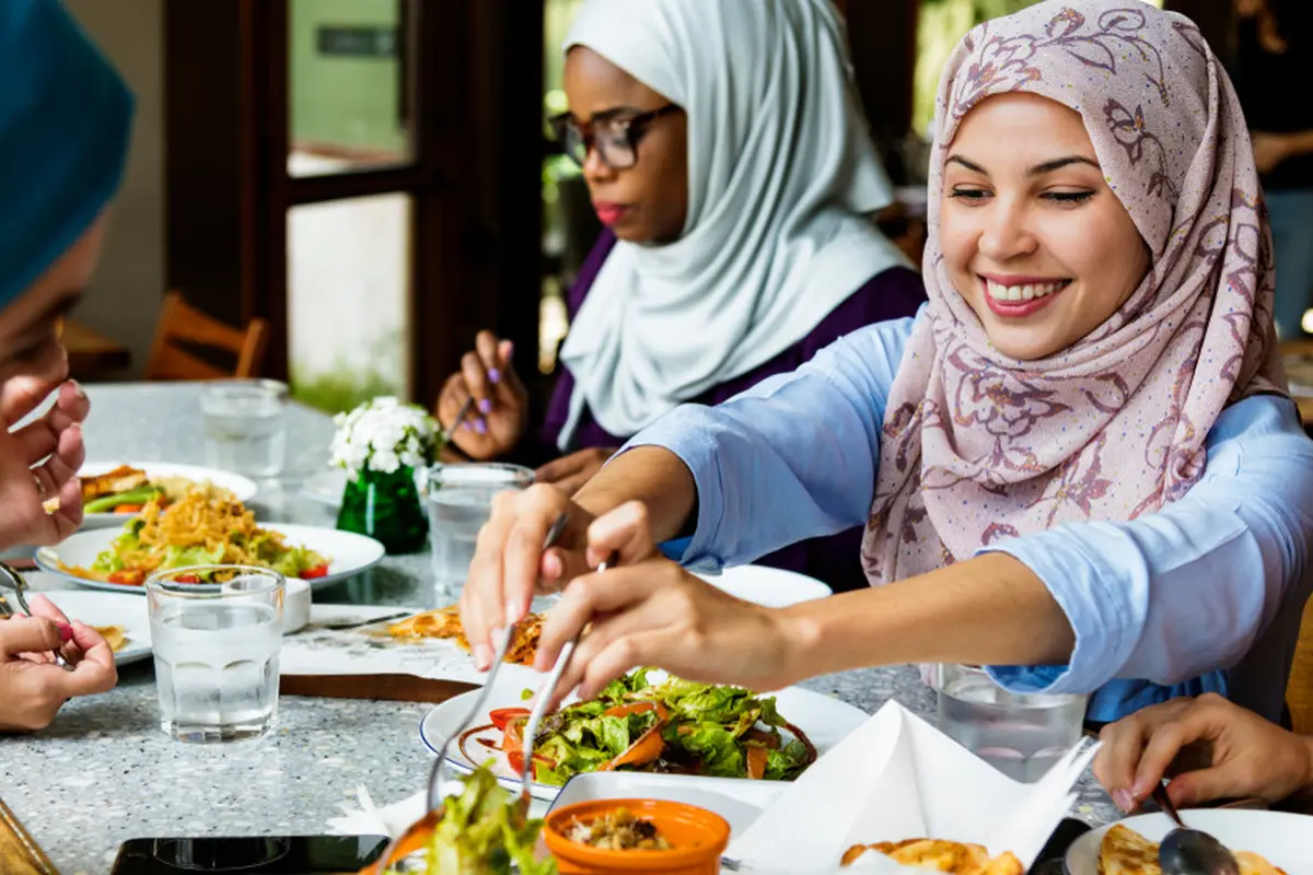 ramadan hijab makan sahur