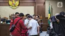 Selain pidana penjara, Majelis Hakim juga menjatuhkan hukuman denda kepada Zarof Ricar sejumlah Rp1 miliar, dengan ketentuan apabila denda tidak dibayar maka diganti kurungan enam bulan. (Liputan6.com/Angga Yuniar)