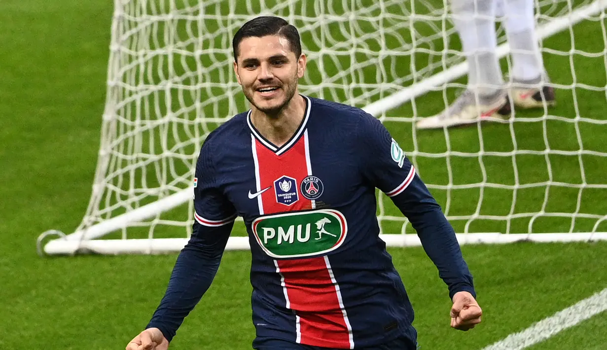 Striker Paris Saint-Germain, Mauro Icardi melakukan selebrasi usai mencetak gol pertama timnya ke gawang AS Monaco dalam laga final Coupe de France 2020/2021 di Stade de France, Paris, Rabu (19/5/2021). PSG menang 2-0 dan menjadi juara. (AFP/Anne-Christine Poujoulat)