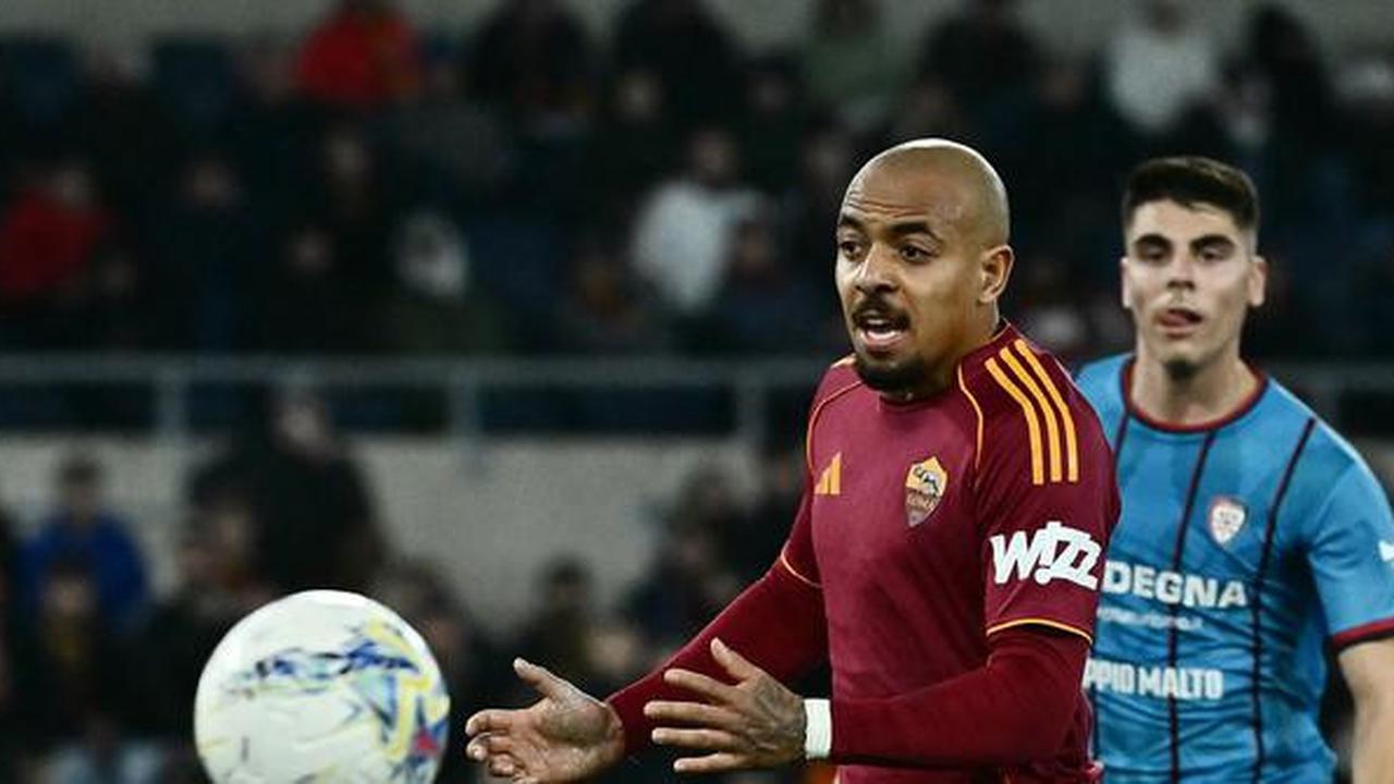 Cetak 2 Gol Saat AS Roma Mengalahkan Cagliari, Donyell Malen Disebut Mirip Gianfranco Zola.