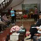 Menlu Retno Marsudi dan beberapa pejabat Kepolisian Indonesia telah lakukan pertemuan dengan para WNI korban penipuan dan perdagangan manusia di Kamboja (Kemlu RI).