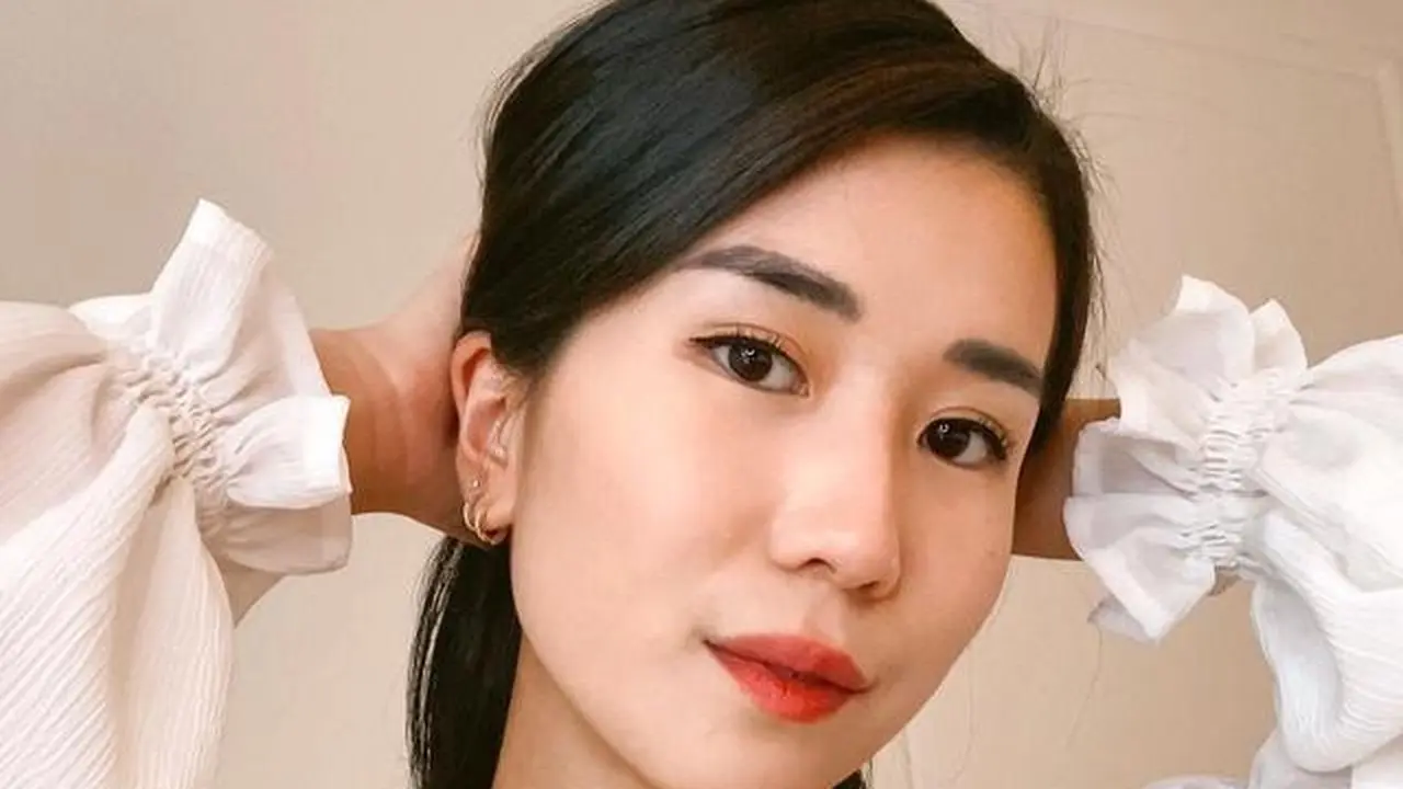 Profil Singkat Christie