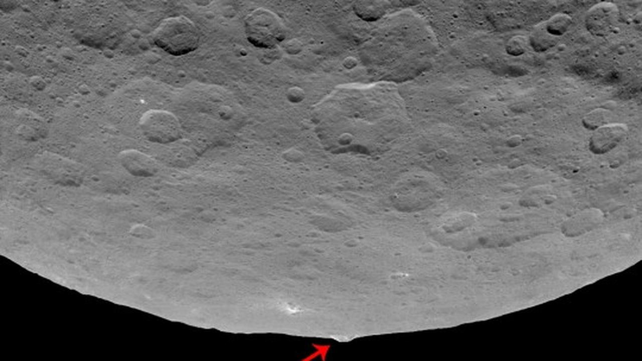 Ini penampakan cahaya di asteroid raksasa yang hebohkan NASA