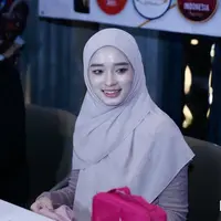 6 Potret Inara Rusli Putuskan Lepas Cadar, Parasnya yang Menawan Bikin Kagum (Sumber: Kapanlagi.com)