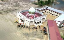 Penampakan Terkini Masjid Pondok Pesantren Darul Mukhlisin Aceh yang Viral karena Terkepung Banjir dan Kayu