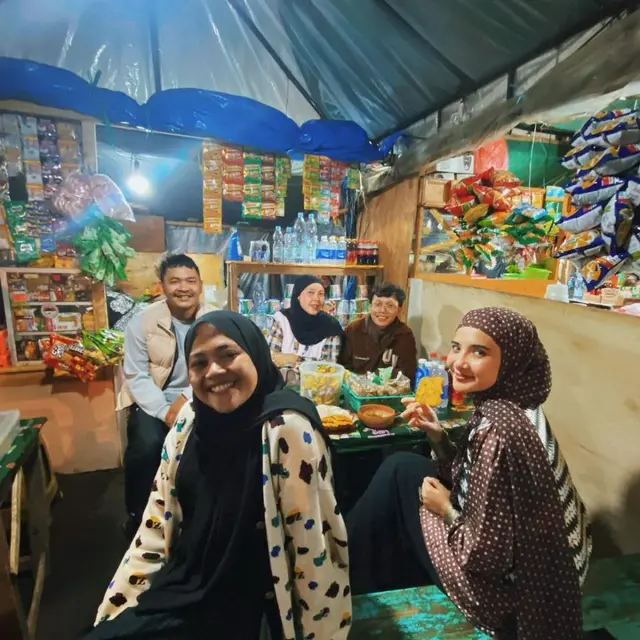 6 Momen Zaskia Sungkar dan Irwansyah Liburan ke Bromo, Abadikan Momen Bersama