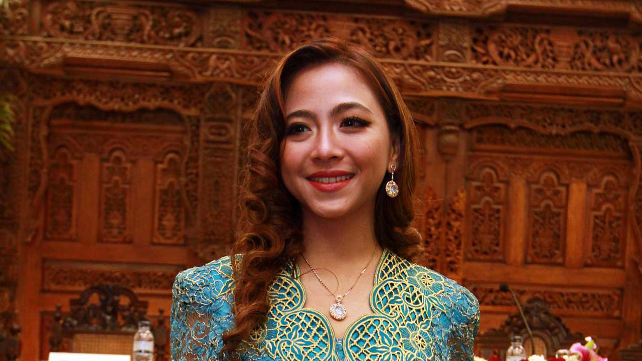 [Bintang] Nadia Vega