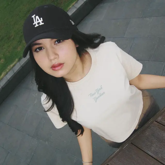 6 Potret Saskia Chadwick Jadi Model Brand Fashion, Kariernya Makin Melejit