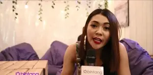 Djakarta Warehouse Project (DWP 2015) menarik perhatian salah satu musisi RnB Indonesia, Indah Dewi Pertiwi.  Demi eksis di malam puncak DWP 2015, ia tampil dengan style yang sedikit berbeda.