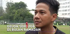 Meskipun sepi job, Delon melihat suasana berbeda di Jakarta saat bulan Ramadan 1438 H.