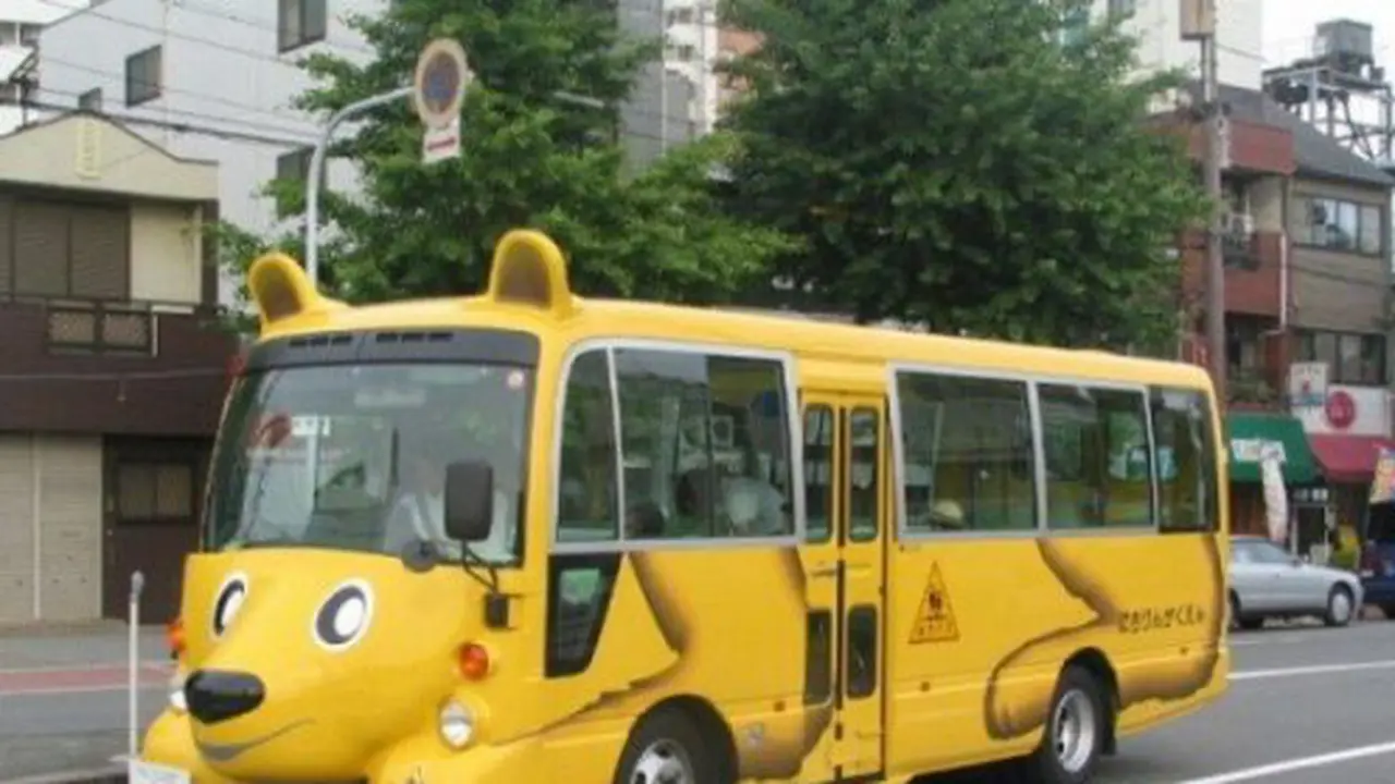 Bus-bus Sekolah yang Unik dari Jepang