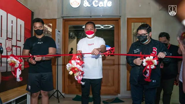 Pembukaan Store dan Cafe Persis Solo