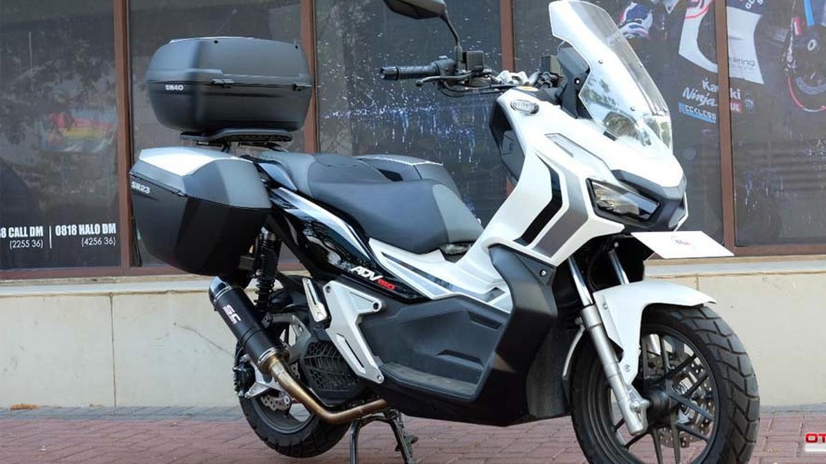Adv touring store