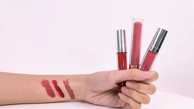 Review 5 Produk Lip Favorit dari Wardah, Nggak Hanya Bikin Cantik Tapi Juga Wujudkan #NoDramaDramaLips (11)