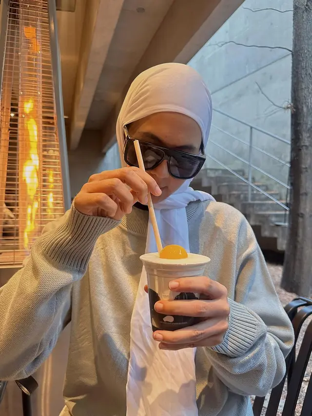 Paula Verhoeven Bawa Gaya Kekinian ke Korea Selatan (@paula_verhoeven)