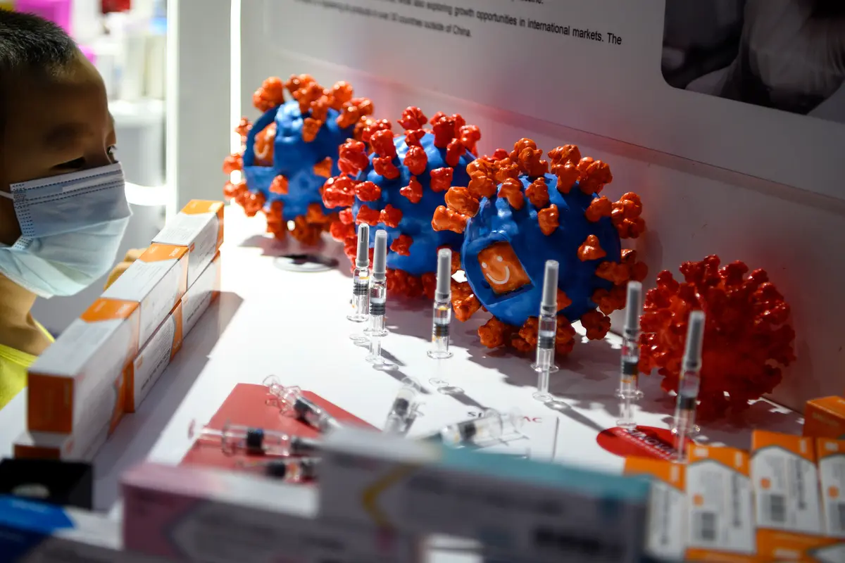 China Pamerkan Vaksin Covid-19 di Pameran