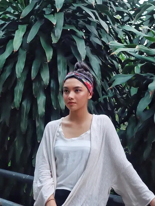 Pertama kali terjun di dunia perfilman, Angela Gilsha bermain di film yang berjudul Revan & Reina, garapan Andreas Sullivan. Dan begini lah perasaan Angela Gilsha saat pertama kali bermain film. (Instagram/angelagilsha)