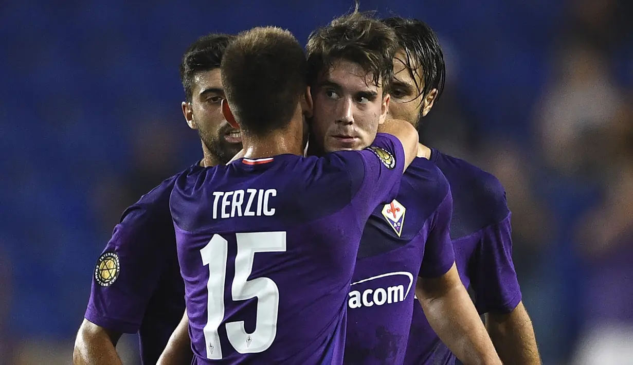 Pada awal tahun 2021, Dusan Vlahovic memiliki nilai banderol  sebesar 16 juta euro. Pemain Fiorentina tersebut mengalami kenaikan harga yang cukup besar, yaitu 24 juta euro, sehingga saat ini nilai banderolnya adalah 40 juta euro. (Foto: AFP/Johannes Eisele)