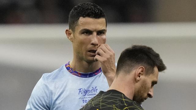 Foto: Melihat Lagi Duel Ronaldo Vs Messi di Lapangan Hijau, PSG Bungkam Riyadh All Star