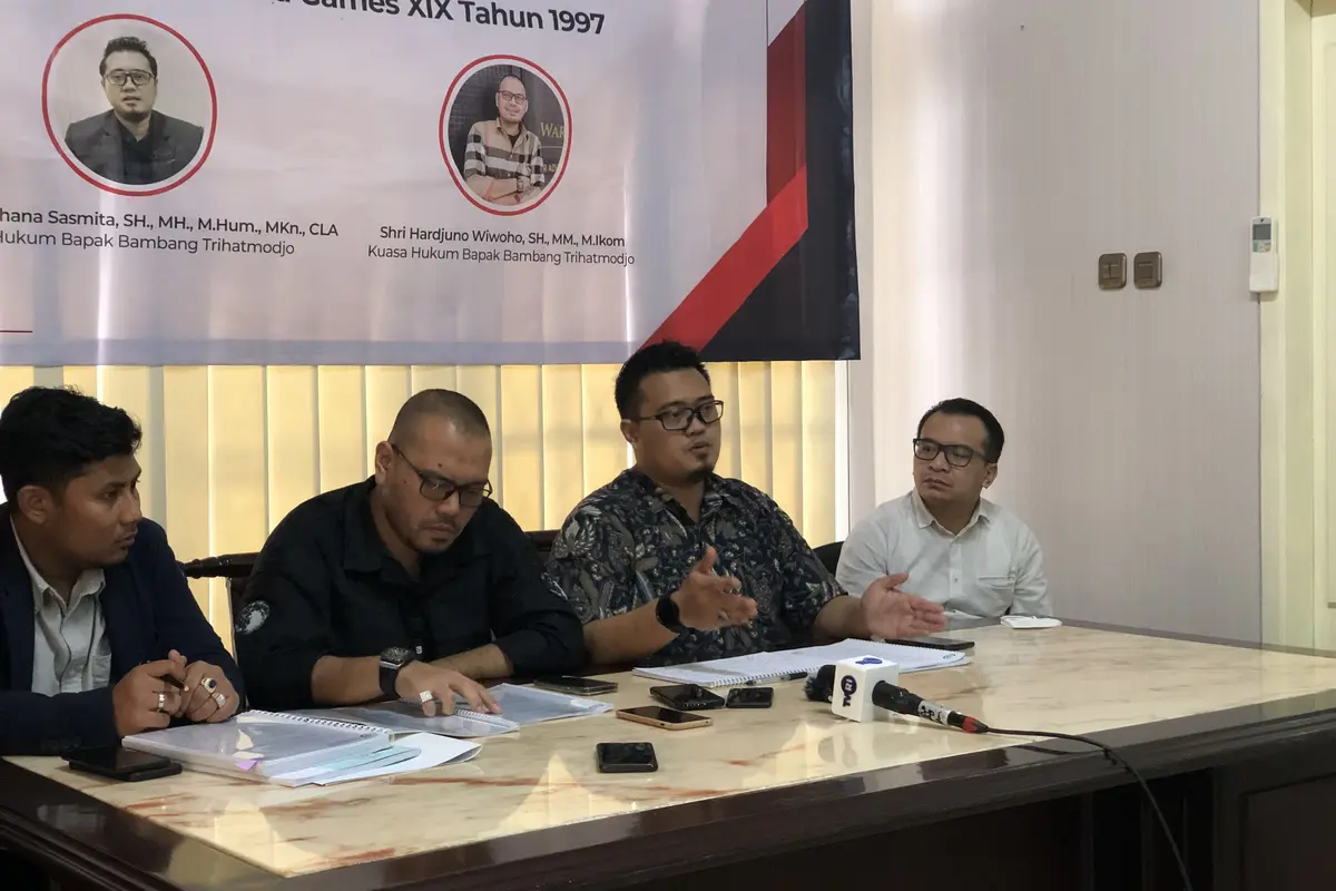 Kuasa Hukum Bambang Trihatmodjo Shri Hardjuno Wiwoho, dalam konferensi pers, Rabu (23/3/2022).