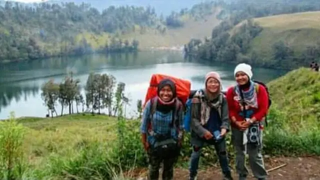 Gunung Semeru dan Lantunan Asa Para Jomblo di Tanjakan Cinta