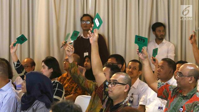 Antusiasme Pembeli Berburu Lelang Barang Koleksi Pejabat